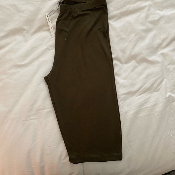 ASOS Biker shorts - Picture 2 of 3